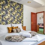 Anna Hotel