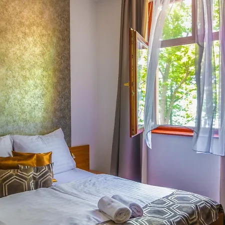 Anna Hotel