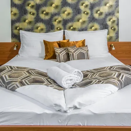 Anna Hotel