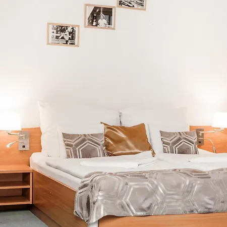 Anna Hotel