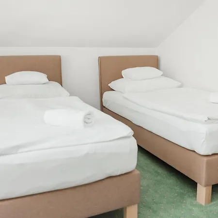 Anna Hotel 3*