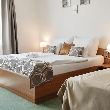 Anna Hotel