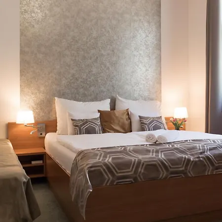 Anna Hotel