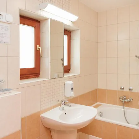 Hotel Anna 3*