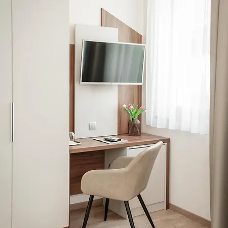 Anna Hotel 3*