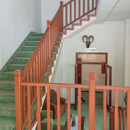 Anna فندق Balatonföldvár